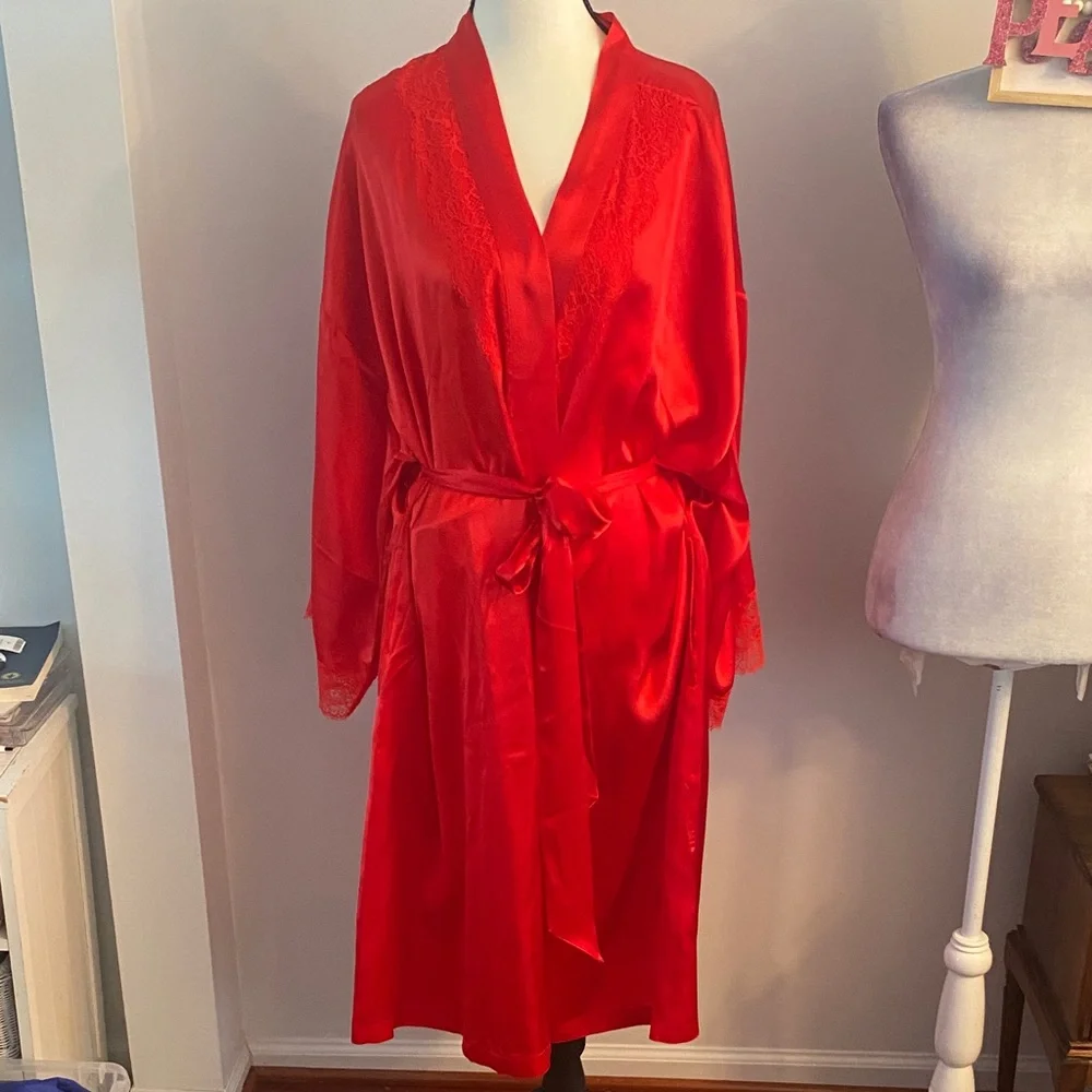 Soma brand Red CXL robe no flaws - Picture 1 of 11